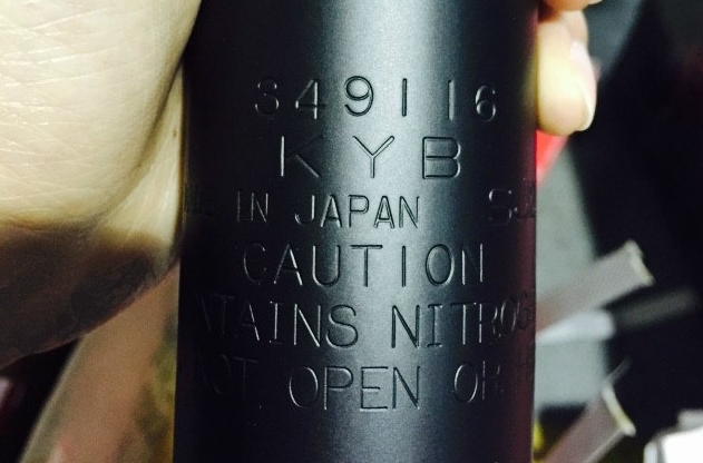 如何辨別KYB減震器真假？(圖2)